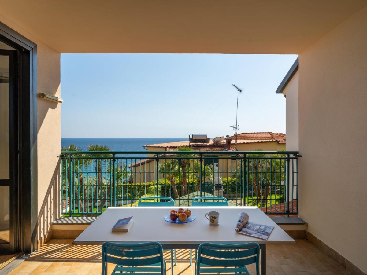 Apartment Le Margherite - Slr261 By Interhome Costarainera Exteriör bild